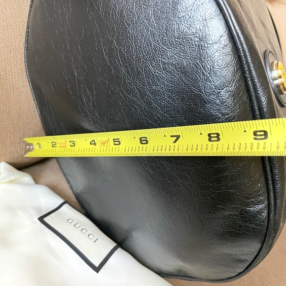 GUCCI BUCKET SHOULDER PURSE - Picture 6 of 16